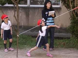 体力テストに向けて練習中２ 京田辺市立薪小学校