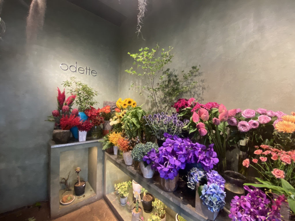 代官山 おしゃれでモダンなお花屋さんodette オデット に行ってみた Little Bloomy Room