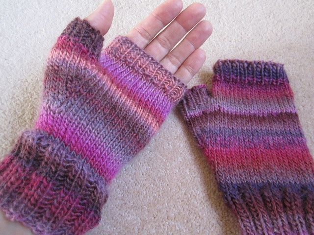Charlotte's mitts (5)