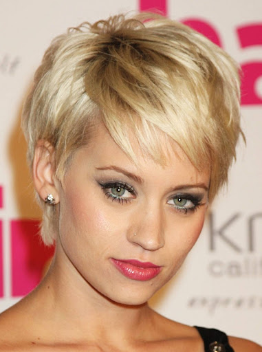 List Of Short Cut Hairstyles For Women 2022
