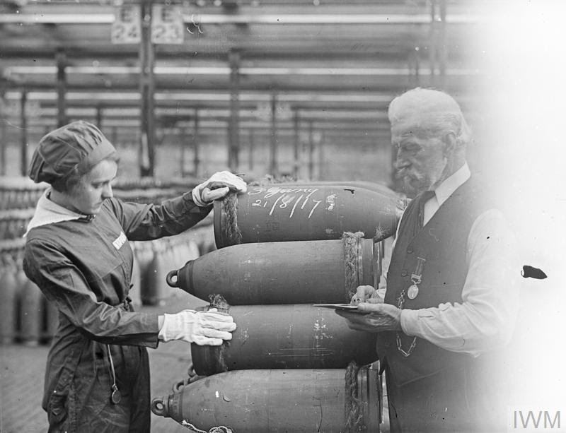 MUNITIONS PRODUCTION ON THE HOME FRONT, 19141918 (Q 30009)