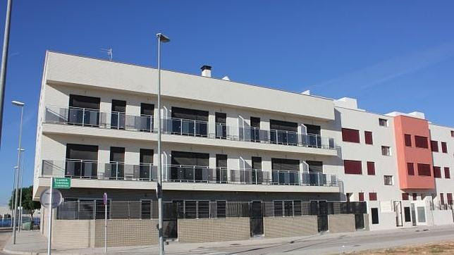 Un promotor madrileño cede gratis 25 viviendas a desahuciados en Valencia