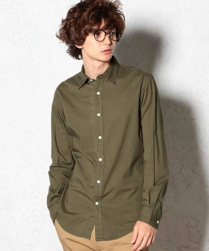 カーキのシャツのメンズコーディネート 着こなし