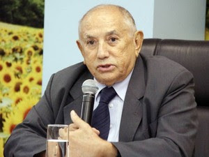 Governador do Tocantins Siqueira Campos  (Foto: Aldemar Ribeiro/ATN)