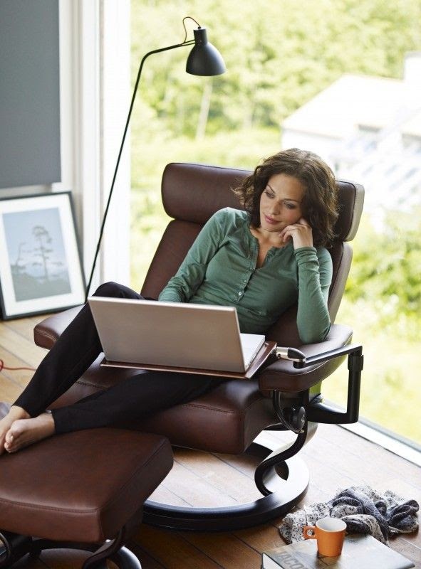 Top Baru Lounge Chair With Laptop Table, Meja Laptop