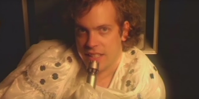 GUM (Tame Impala's Jay Watson) Shares "Anesthetized Lesson" Video