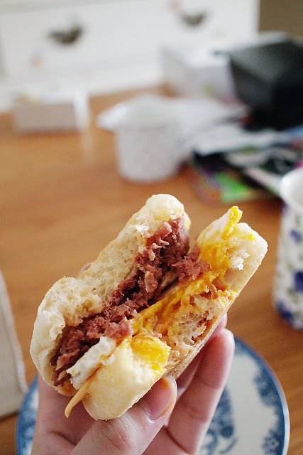 Naughty Breakfast - English Muffin, Corned Beef, Fried Egg, Cheese, Mayo, Ketchup, Butter