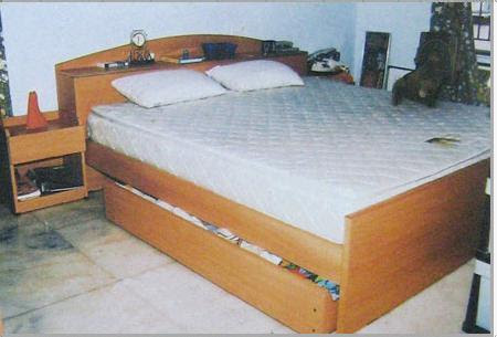 Designer Wooden Bed in Coimbatore, Tamil Nadu, India - CARVE ARTS