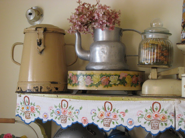 Vintage Kitchen Tools 500 x 375 · 143 kB · jpeg