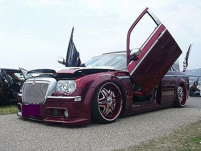 アメ車と言えばカスタム ってぐらいアメ車のカスタムは人気です