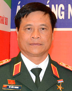 thuong-tuong-vo-tien-trung-neu-cac-dao-bi-tan-cong-chung-ta-phai-cam-sung