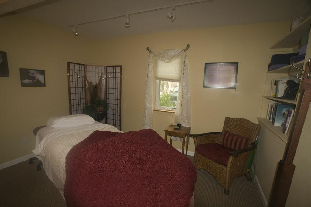 picture room ajpg provided by elements of touch wellness spa Elements Of Touch Wellness Spa 1024x682