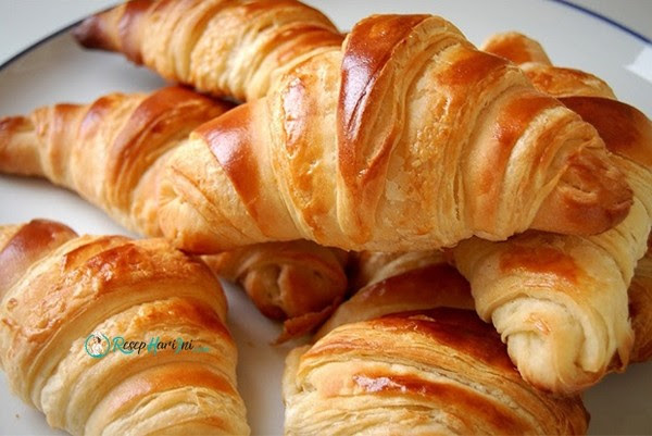 Cara Membuat Croissant Coklat Keju Roti Bulan Sabit