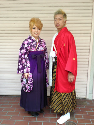 男性袴を着付けして美容学校の卒業式