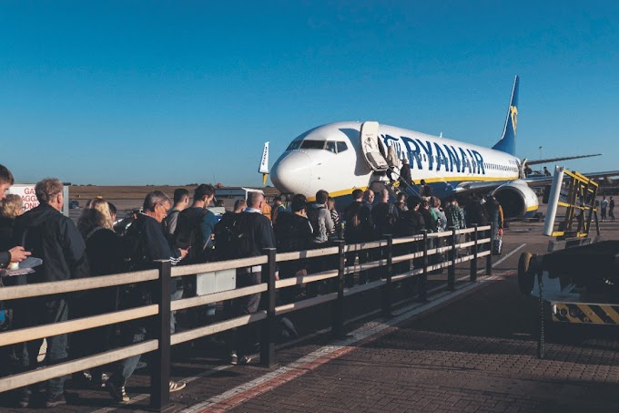 Ryanair profit falls as Boeing delivery delays bite