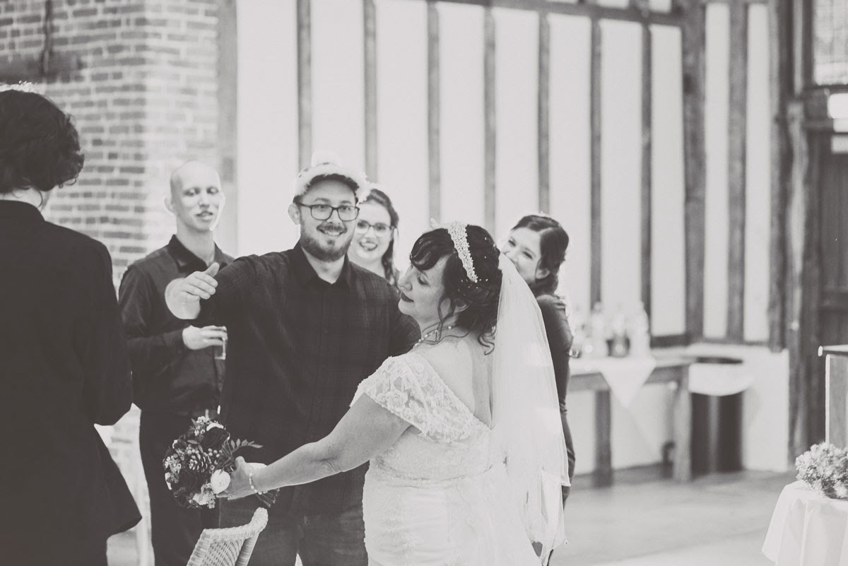Love in the Time of Covid - Suffolk Wedding Photos during the Pandemic - helloromancephotography.com