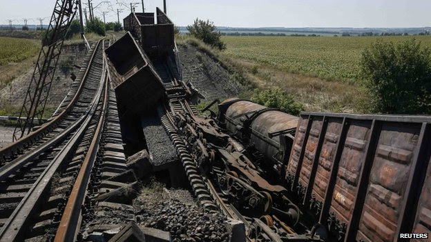Railway line destroyed near Donetsk. 27 Aug 2014