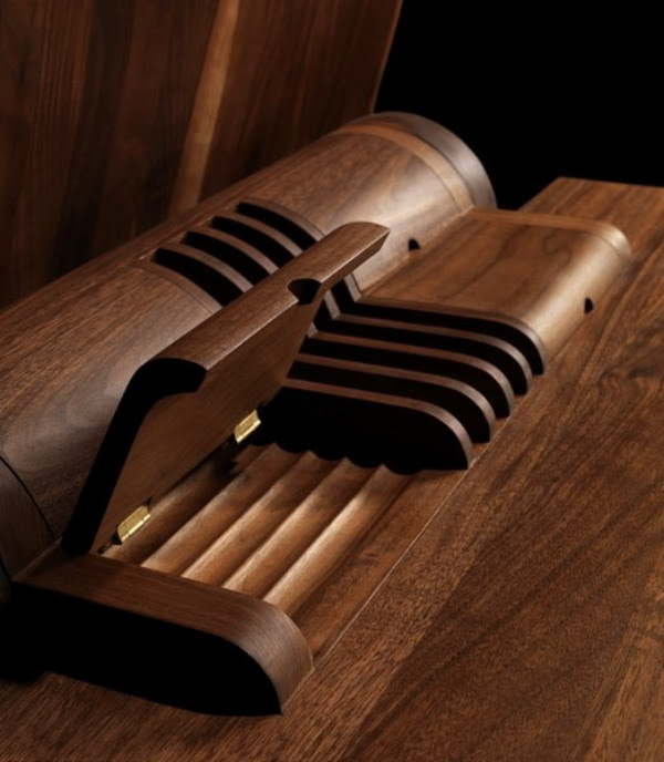 designer desk by Paco Camus fine details