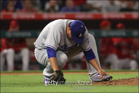 류현진, 조기 강판 원인은 사타구니 부상…DL 불가피