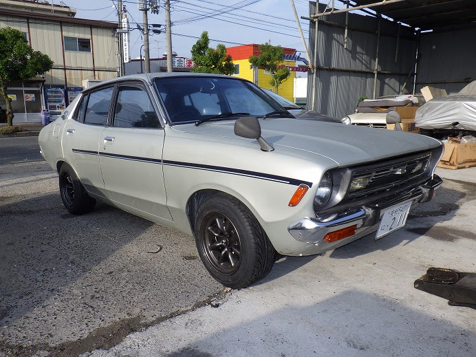 B210サニー セダン納車準備 旧車のレストア及びレーシングカー製作
