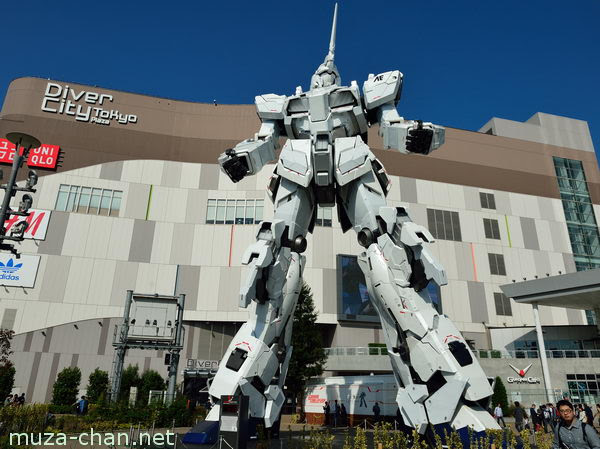 Life-size Statue RX-0 Unicorn Gundam, DiverCity