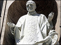 Statue of Josemaria Escriva de Balaguer