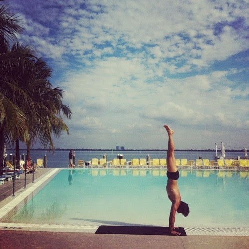 Follow Friday: Trave