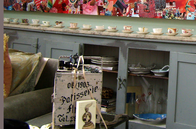PC062186-2009-12-06-Telephone-Factory-Caryn-Grossman-Object-Collection-Collage-Teacups-Detail