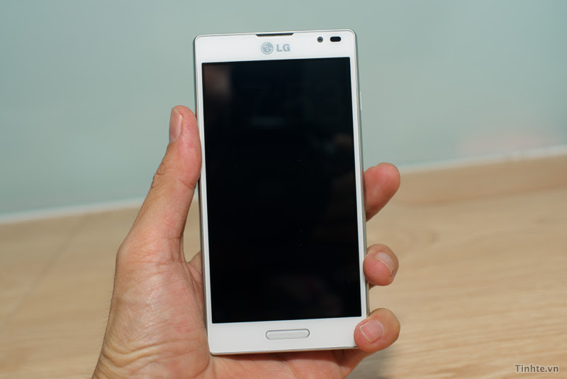 Đánh giá LG Optimus L9: thiết kế đẹp, pin khá tốt, giao diện và phần mềm tiện dụng