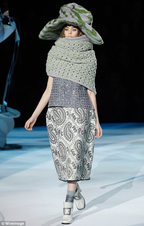 Menor de idade: Ondria Hardin levou para a pista para Marc Jacobs em apenas 14 anos de idade - embora diretrizes CFDA recomendo somente usando modelos mais de 16 anos