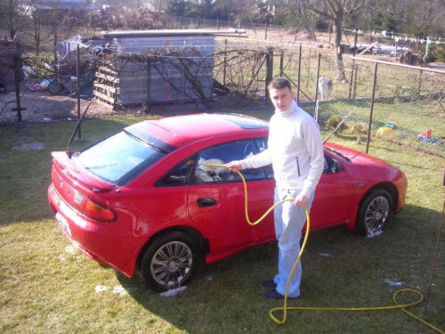 mazda 323f ba. Auto: Mazda 323f (BA) 2.0