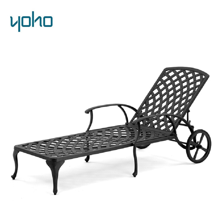 Outdoor Wheel Beach Sun Lounger Cast Aluminum Chaise Lounge Buy Beach Chaise Lounge Chairs Beach Lounge Sun Lounger Product On Alibaba Com