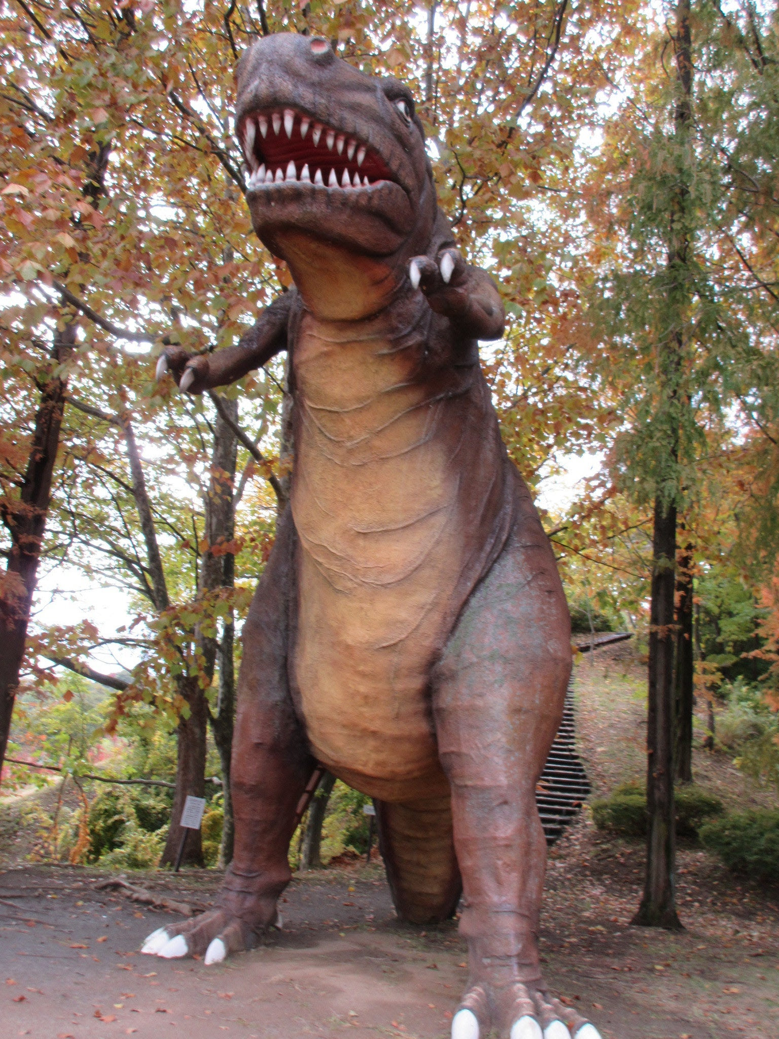 旅行記15 長野市茶臼山恐竜公園 戦車兵のブログ