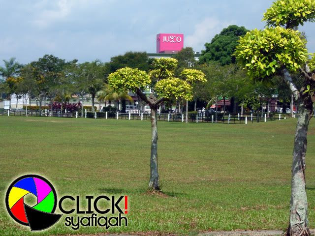 ©2010QClick! - Klik untuk foto yang lebih besar