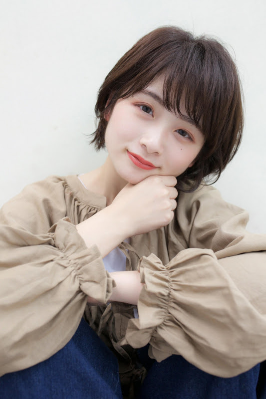 ナチュラルテイスト 穂積聡 大人かわいい小顔ひし形ショートボブ ヘアカタログ詳細 渋谷徒歩8分にあるお洒落美容院 美容室 Deco デコ Id 115