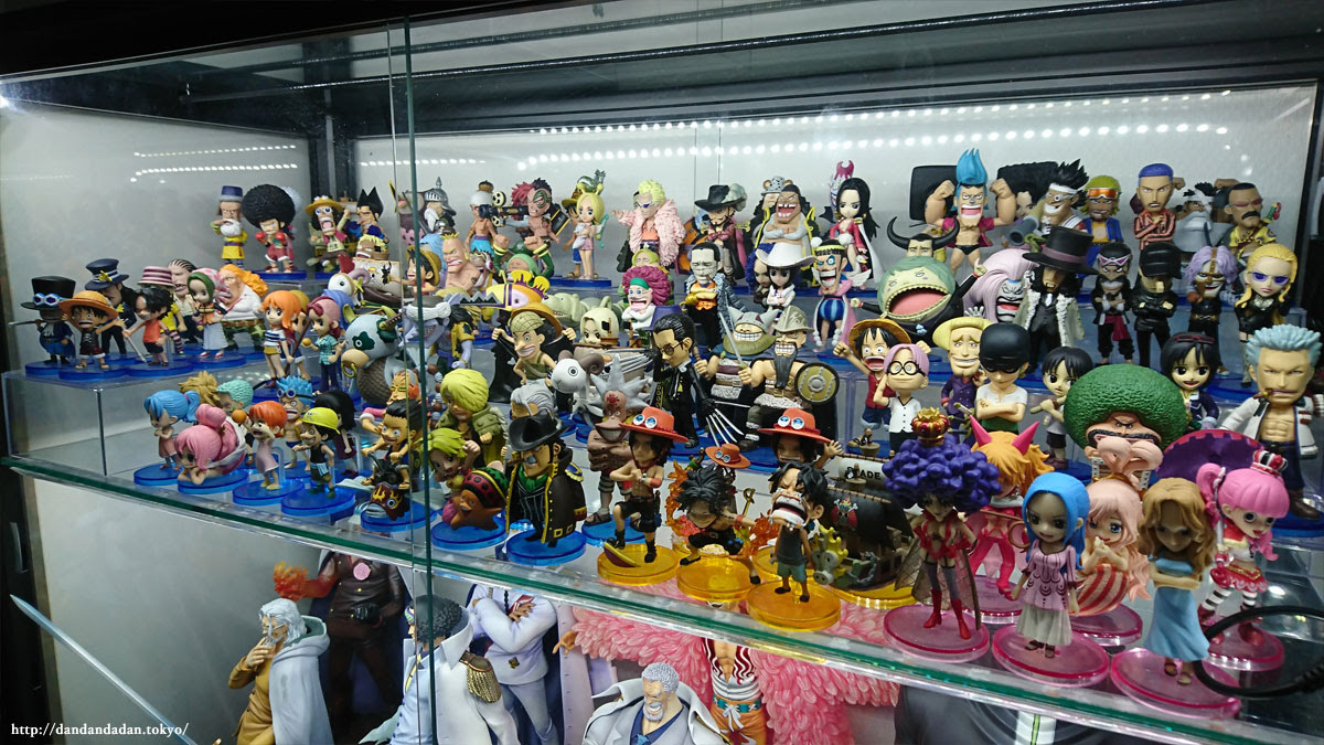 フィギュアの飾り方 フィギュアケースにledを取り付け ワンピースフィギュアのコレクション部屋