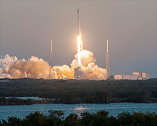 DSCOVR satellite launches to deep space to warn of solar ...