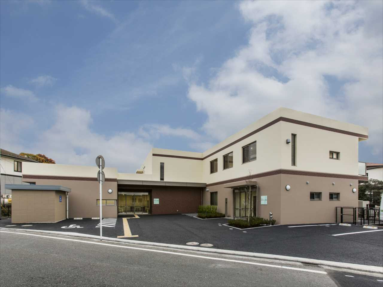 介護施設 株式会社アクシャル