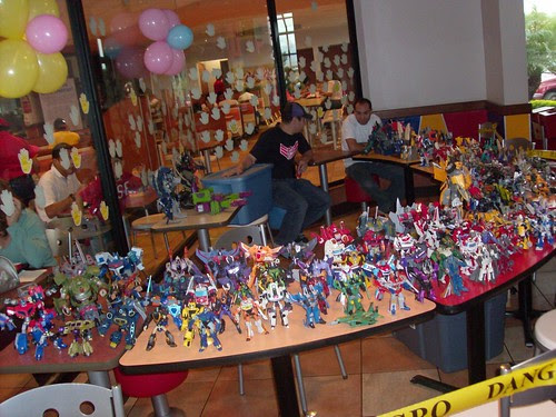 Exhibición de Transformers en McDonalds Heredia, Costa Rica - 25-Oct-2009