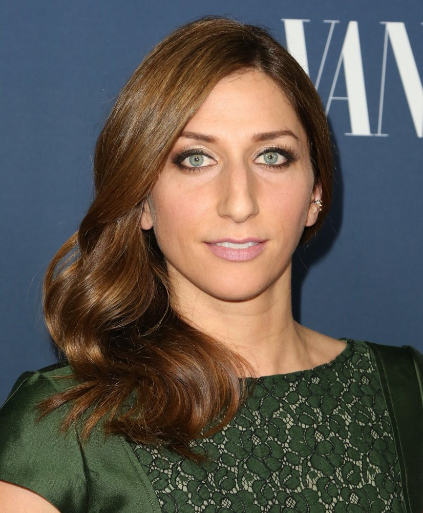 How rich is Chelsea Peretti? Net Worth, Height, Weight ...
