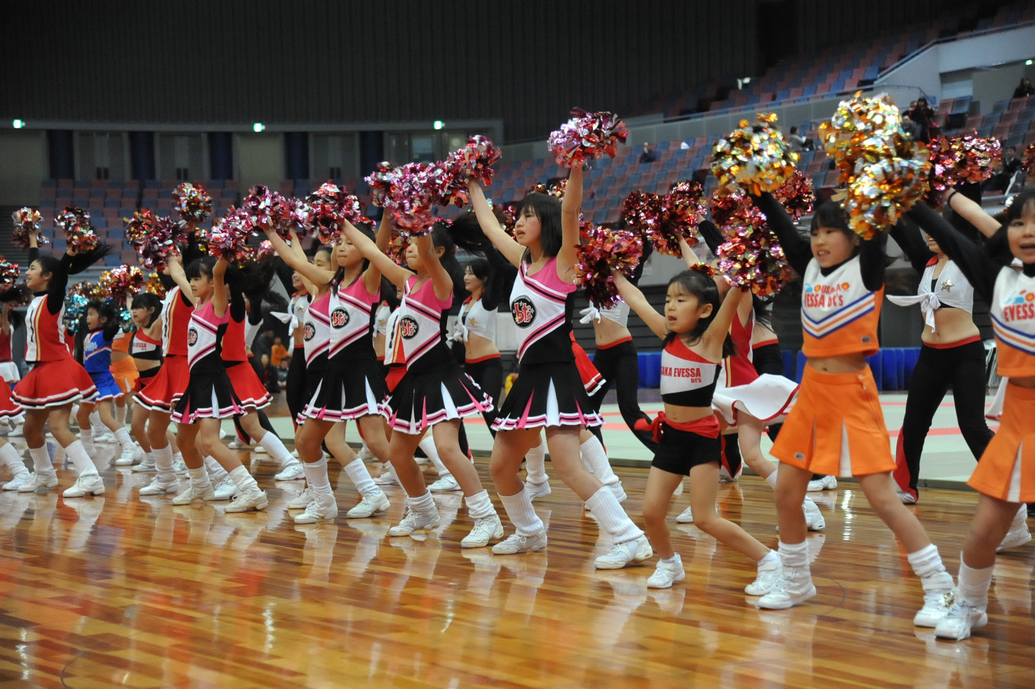 ひのまるキッズ近畿大会パフォーマンス 大阪evessaチアダンススクール Bt S 親子の絆