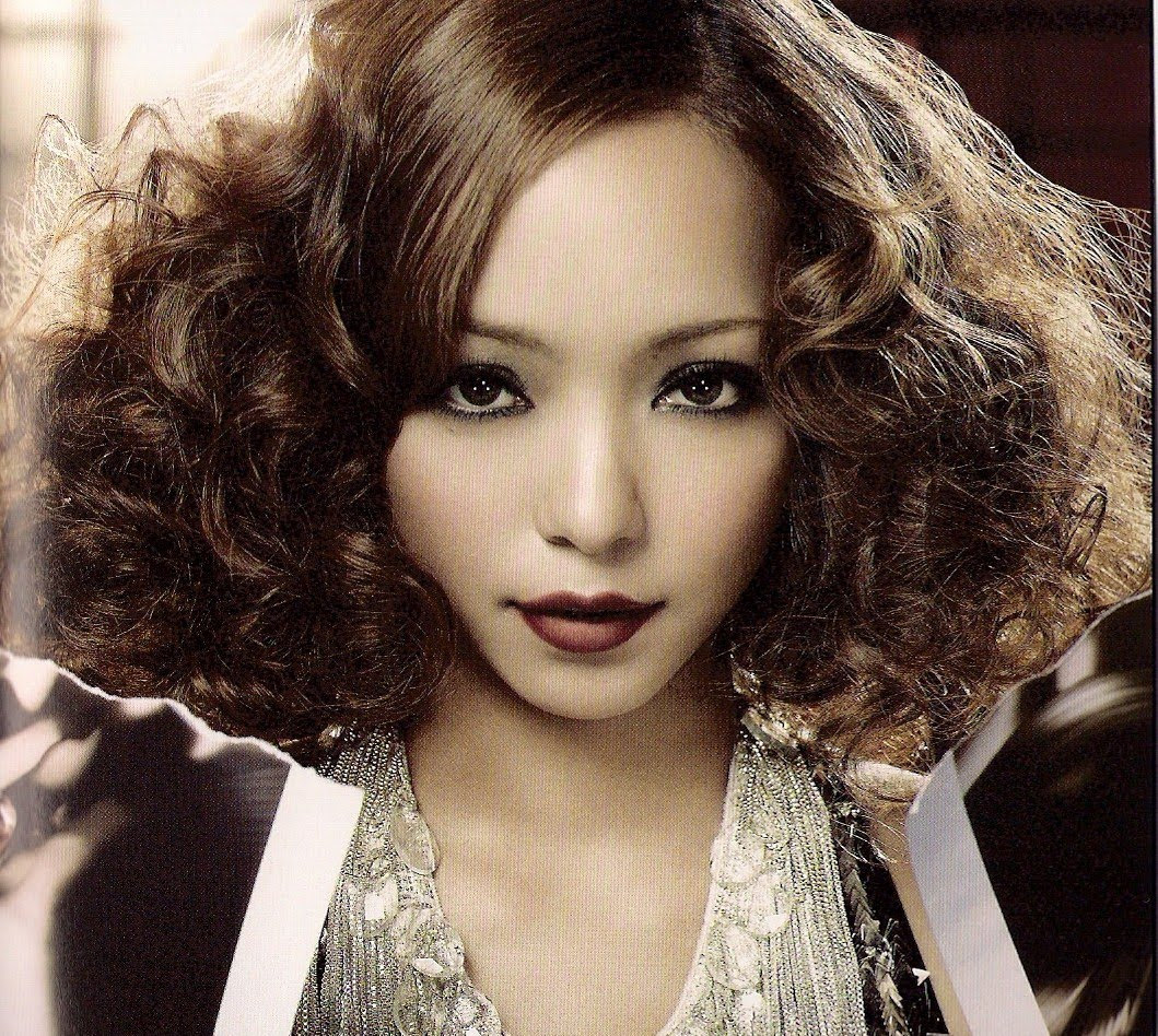 Namie Amuro - Photos