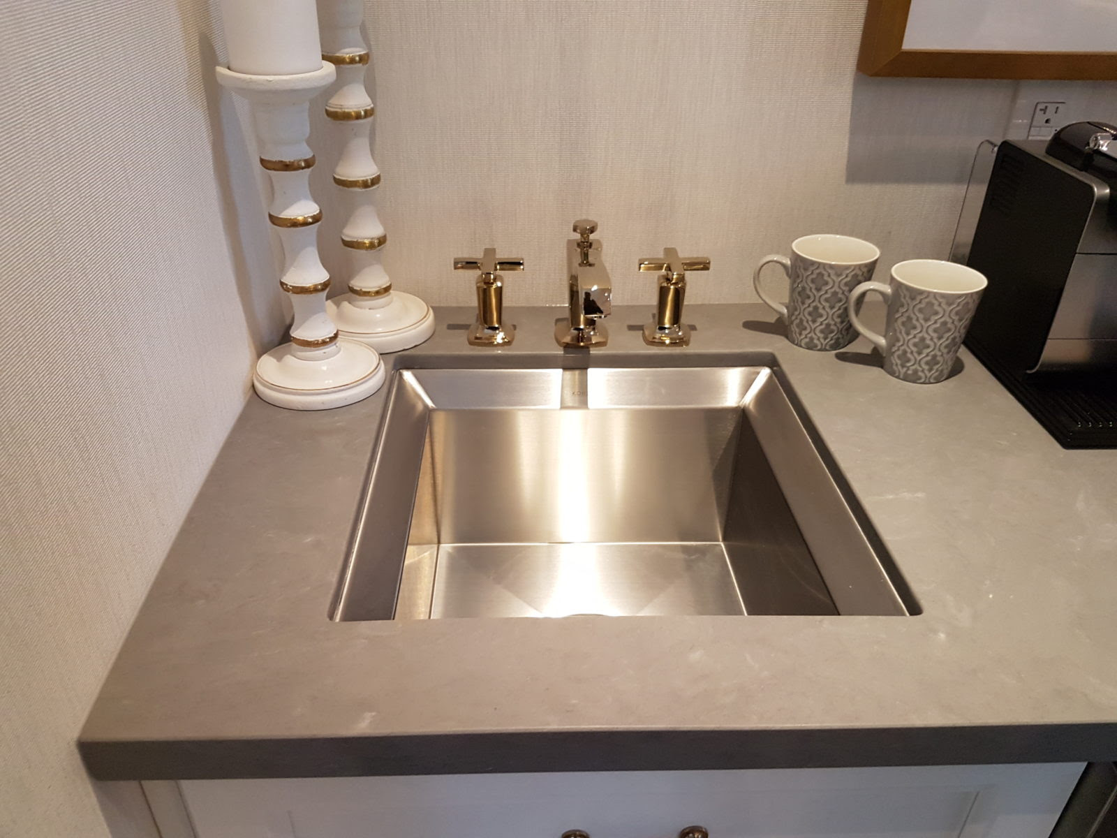 What is your Bedroom Missing? A Coffee Bar!
