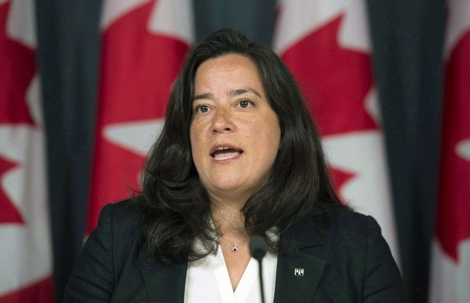 «Il faut comprendre des arguments oraux et écrits sans interprète», a soutenu la ministre de la Justice, Jody Wilson-Raybould.
