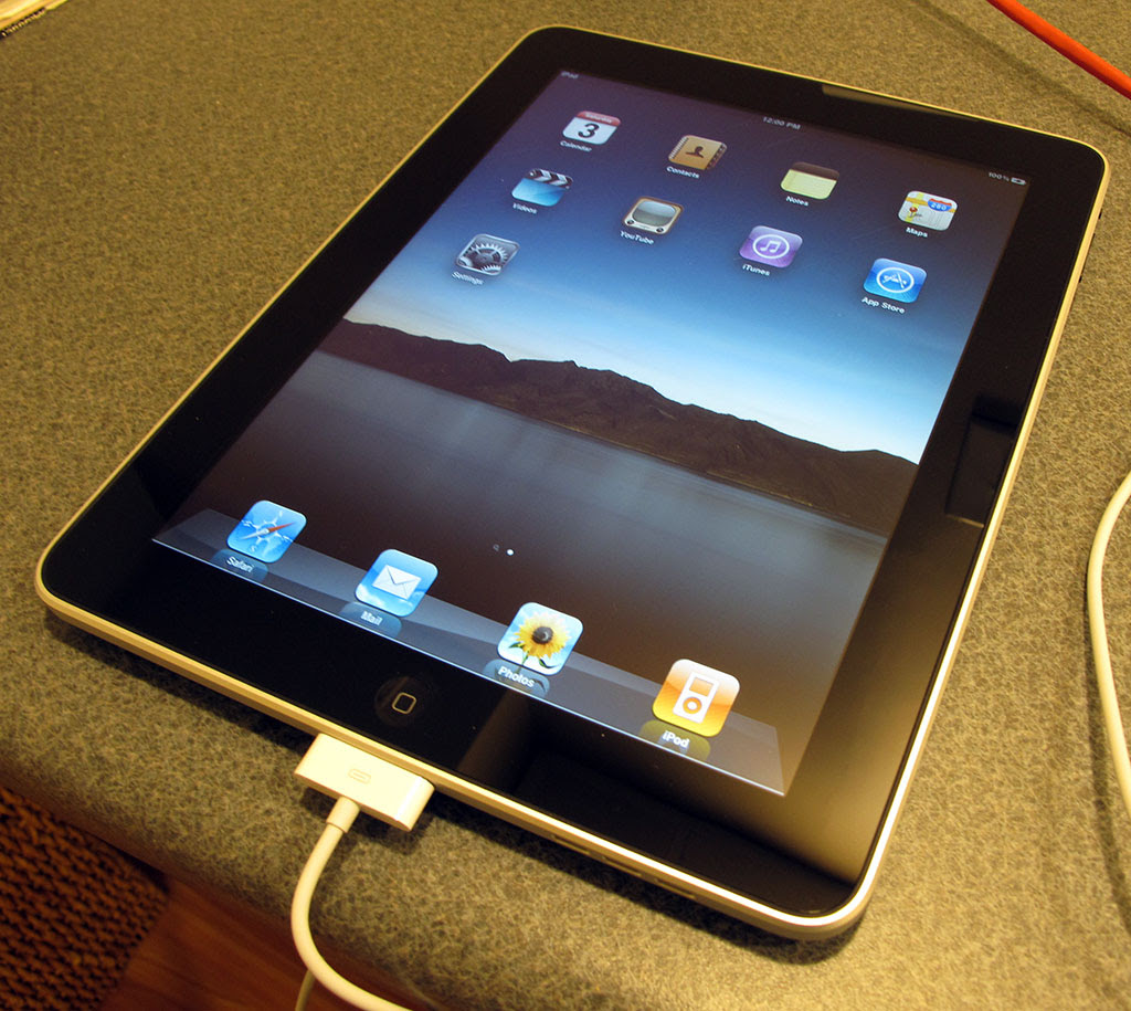 The Apple iPad Has Arrived at The-Gadgeteer HQ - The Gadgeteer