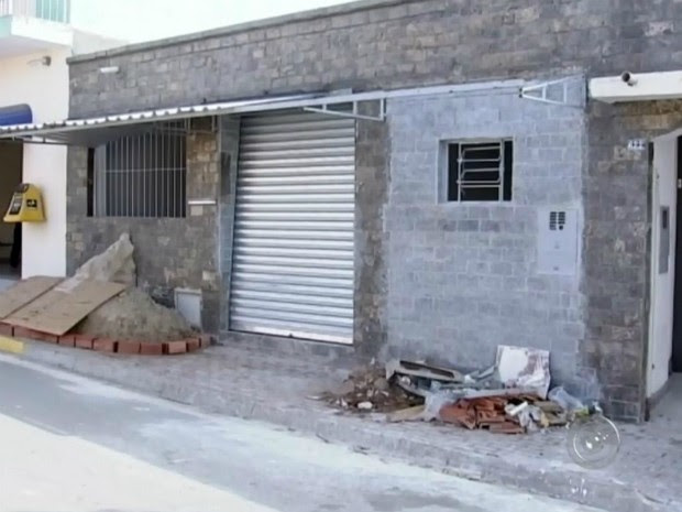 Posto bancário em Torre de pedra foi atacado em dezembro (Foto: Reprodução/ TV TEM)