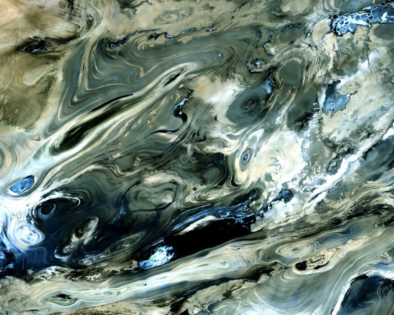 iran dashte kevir salt crust landsat 