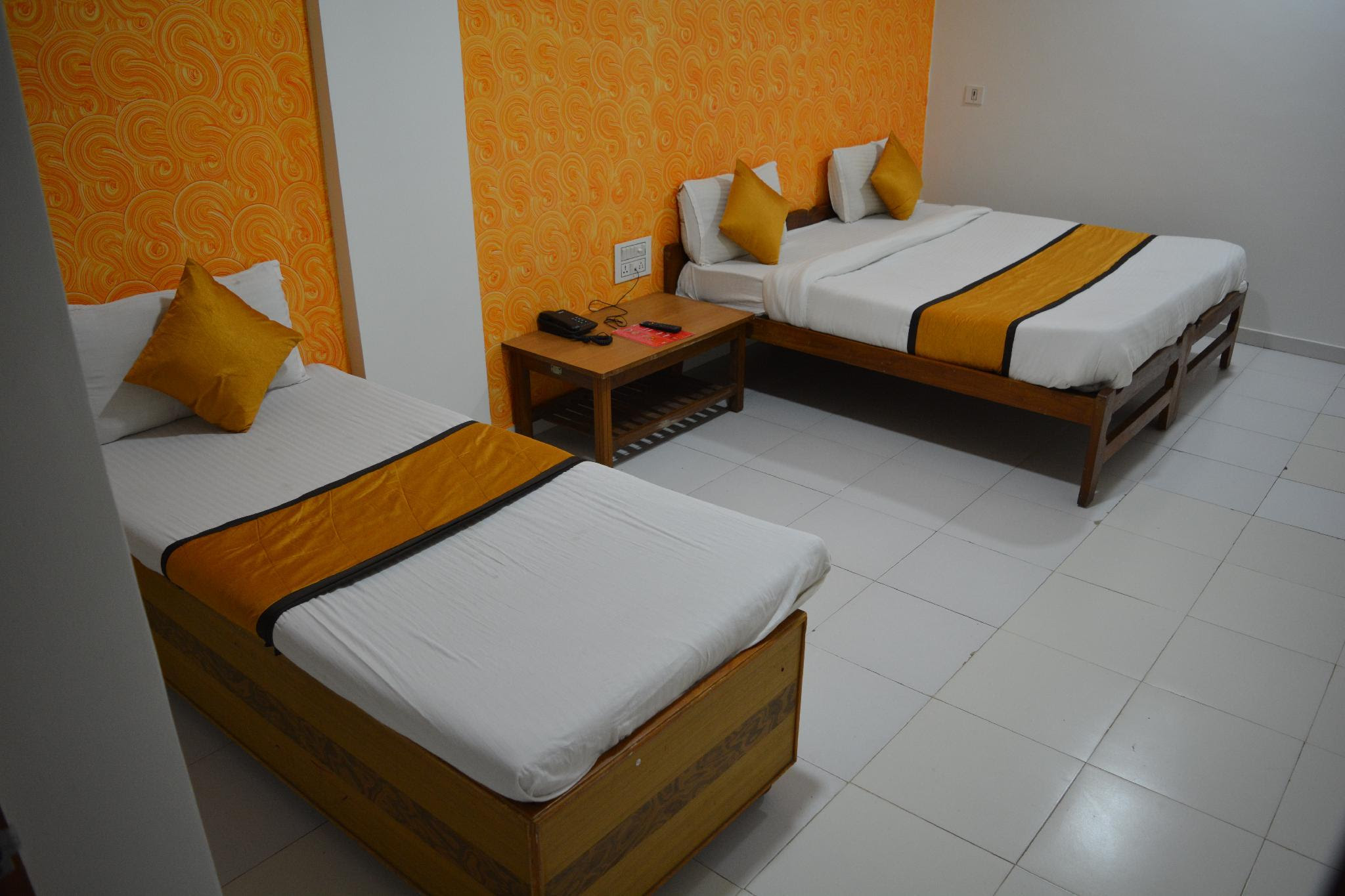Located near by Airport,very nice and comfortable. Ahmedabad India