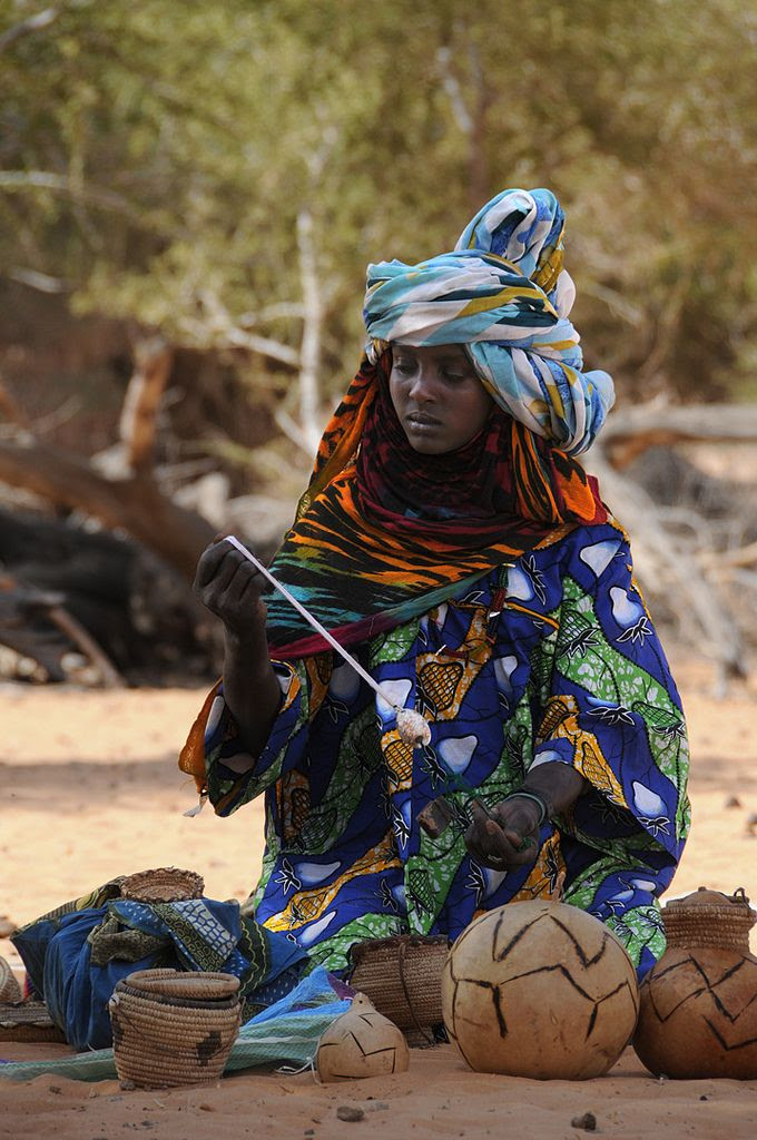 Africa | Portrait of a souvenir seller. western Ennedi. Borkou-Ennedi-Tibesti. Chad |  © Jacques Taberlet.