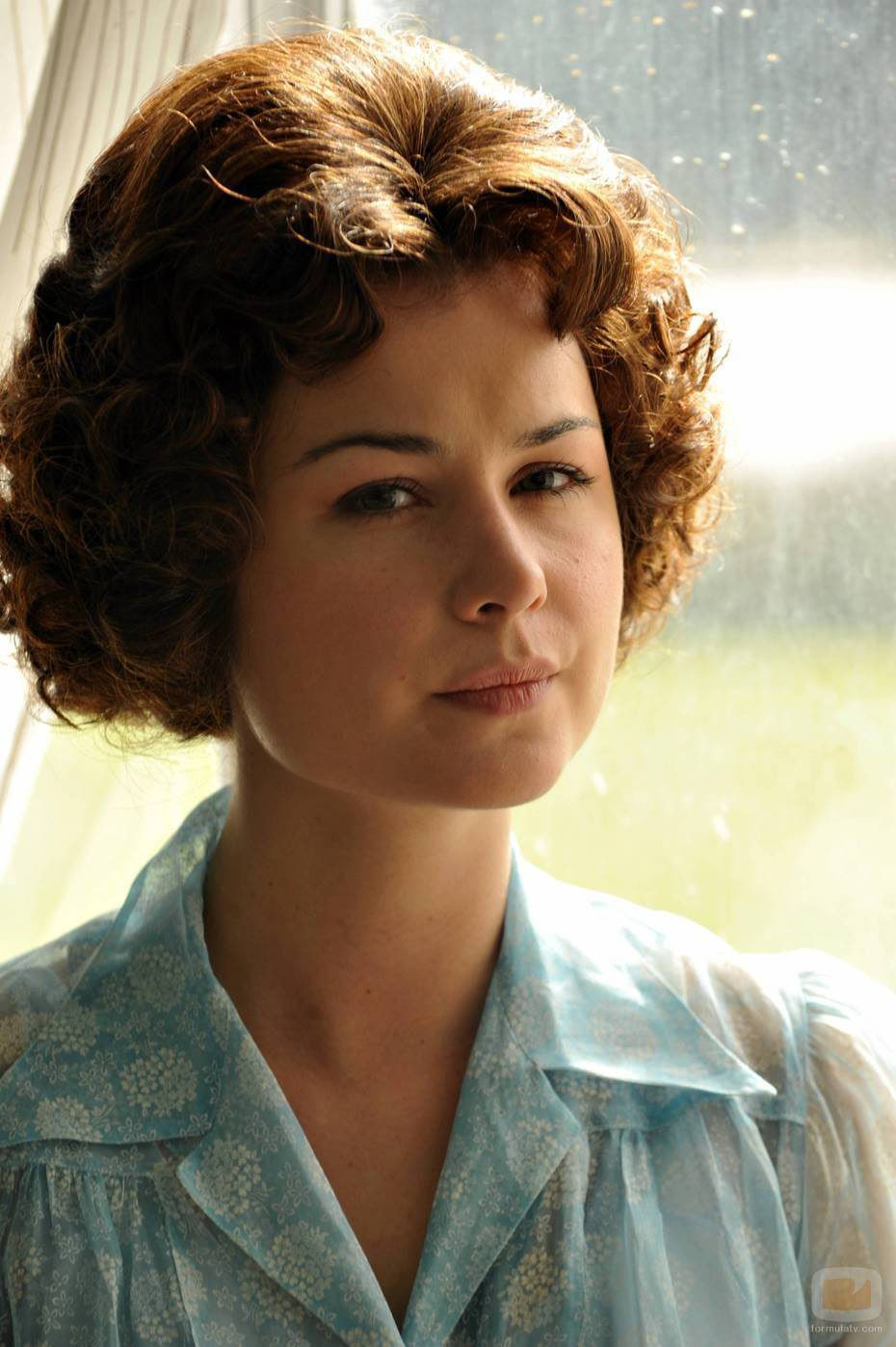 Nadia de Santiago interpreta a